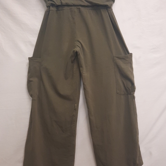 Aurora Yoga Pants - Picture 2 of 10